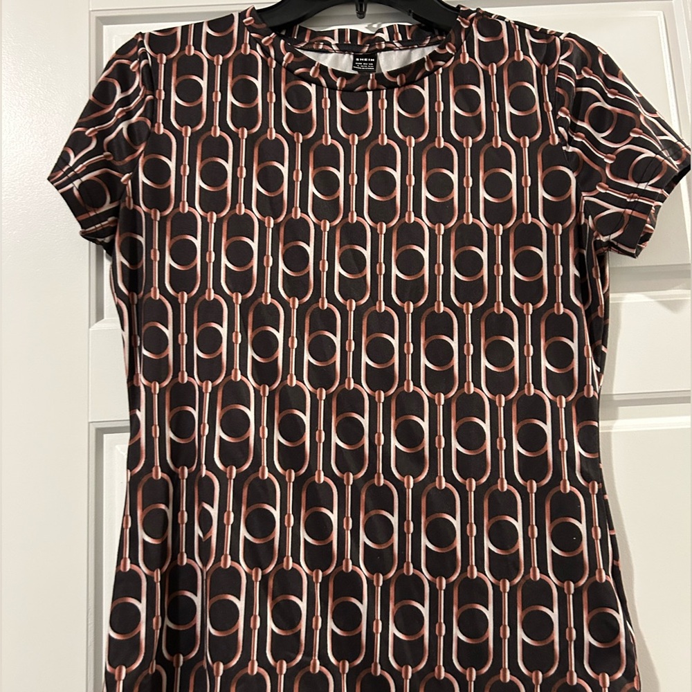 Geometric Patterned Black and Pink Top